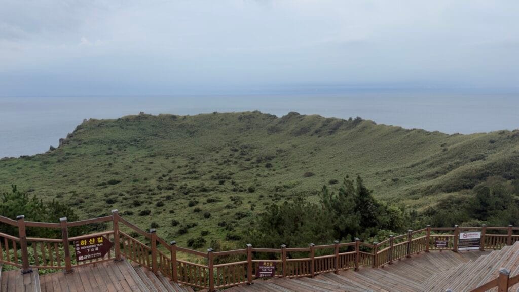 Can You Do Manjanggul, Seongsan Ilchulbong, Sehwa and Hamdeok in One Day? My East Jeju Route